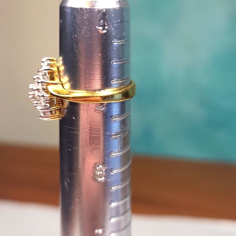 Flower Cluster Ring - Picture 6 of 6